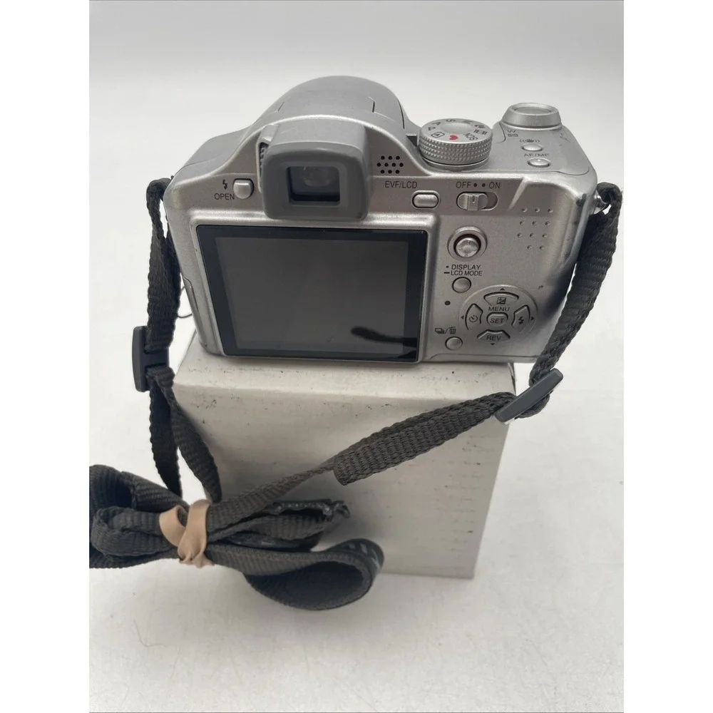 Panasonic LUMIX DMC-FZ7 6MP Digital Camera 12X Zoom+Battery+SD Card+Case-TESTED